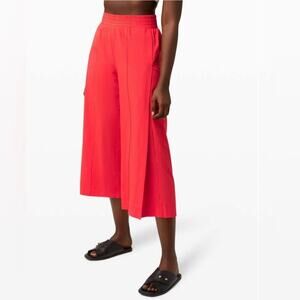 Lulu Lemon Wanderer Culotte Carnation Red Wide Leg Travel Loungewear Sz 6